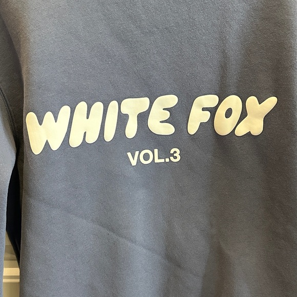 White Fox Crewneck - Picture 5 of 7